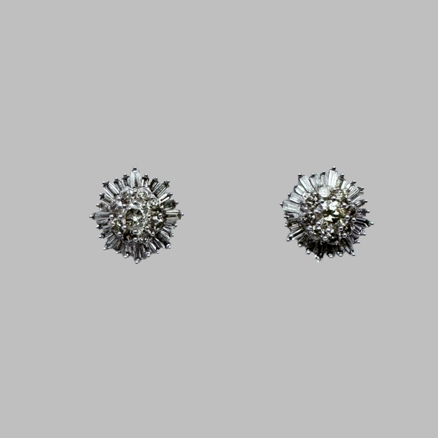 Sandra Baguette Stud WG