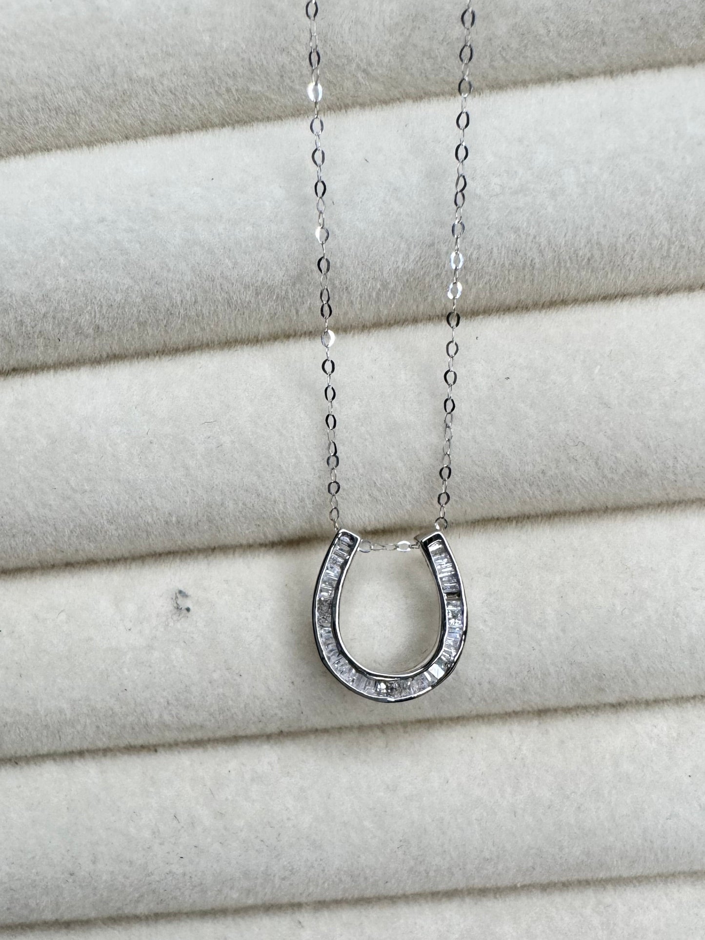 Horseshoe Necklace