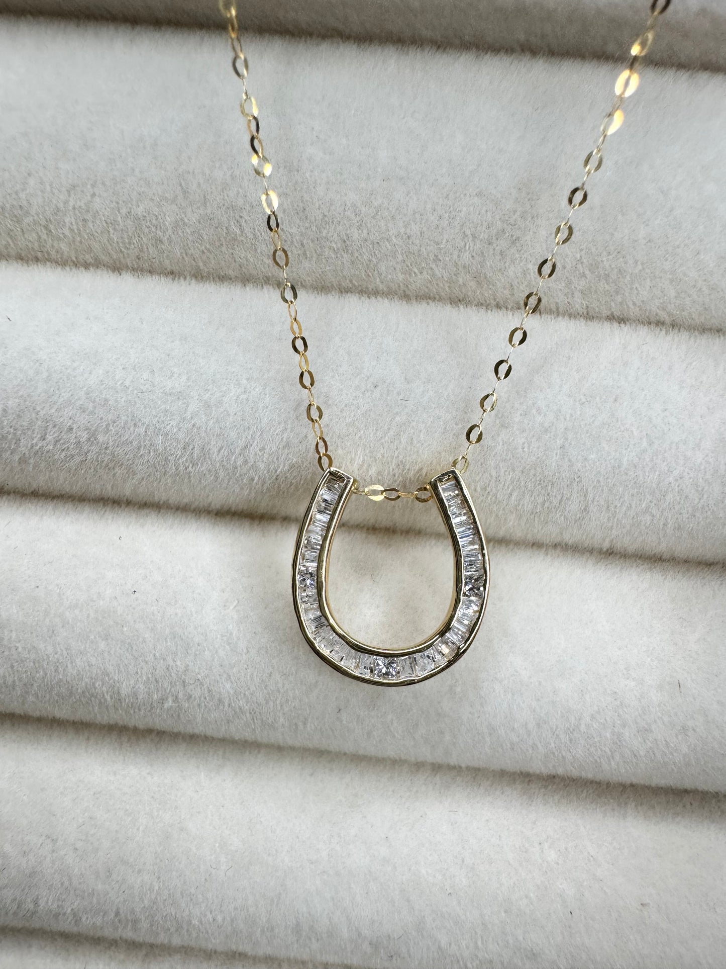 Horseshoe Necklace