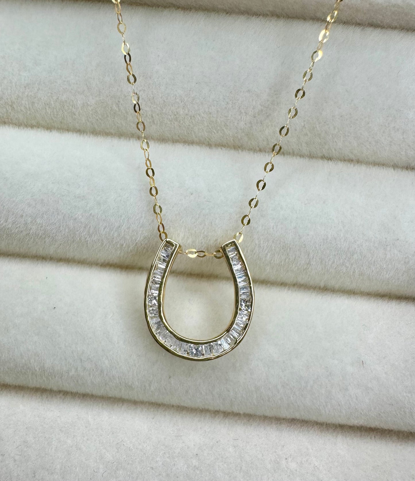 Horseshoe Necklace