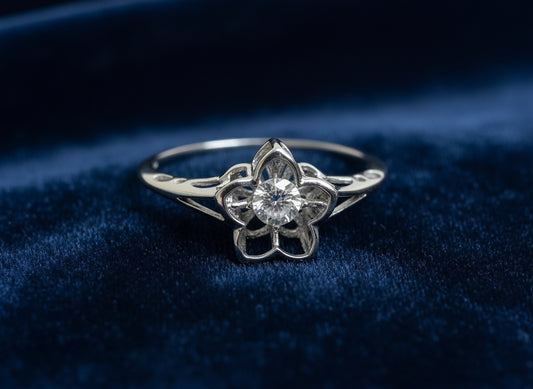 Dancing Flower Ring