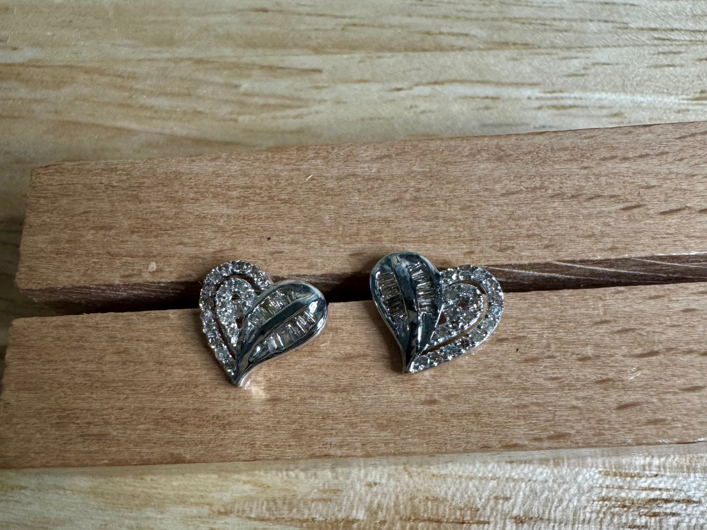 Jaya Heart Stud