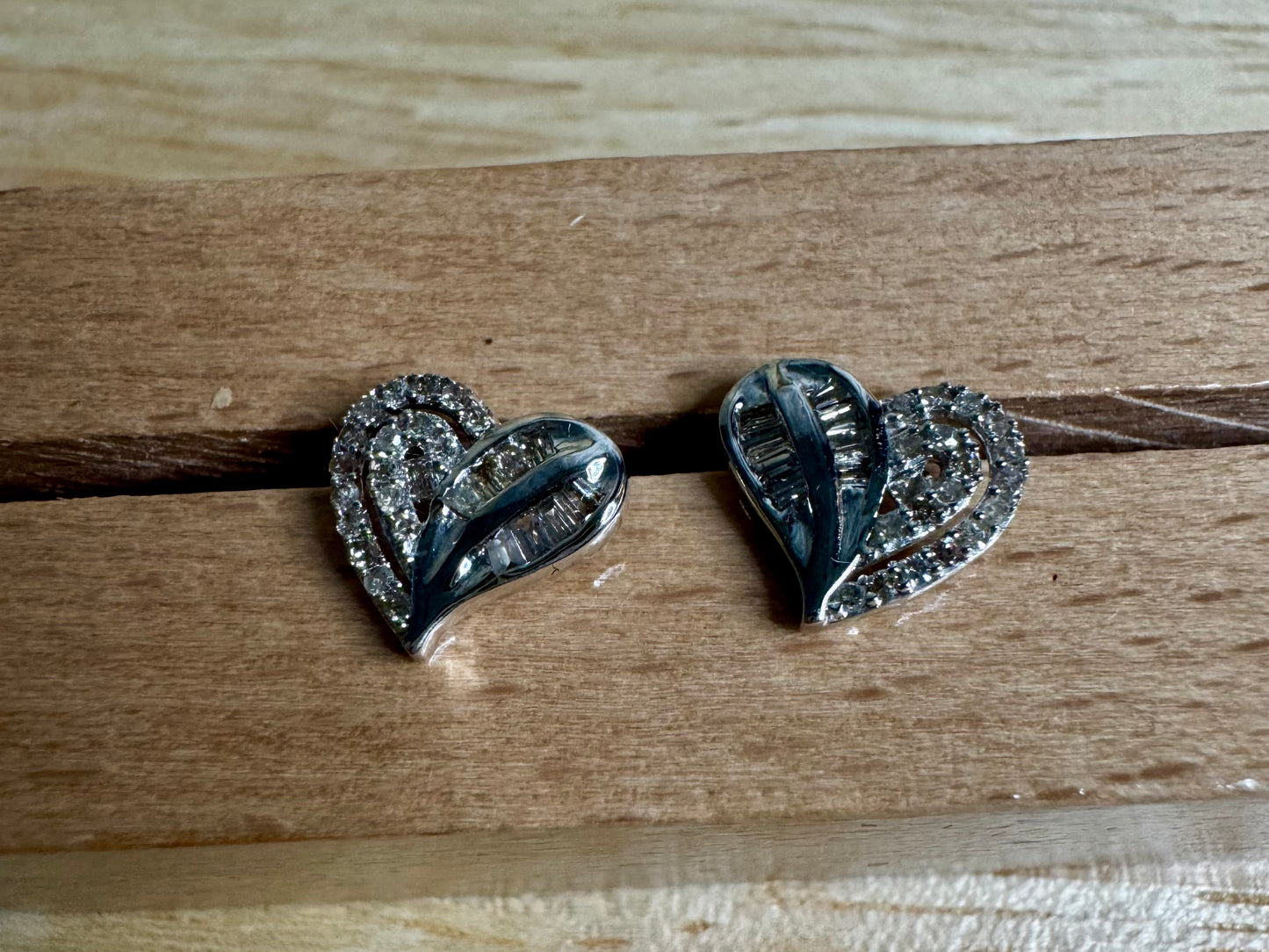 Jaya Heart Stud