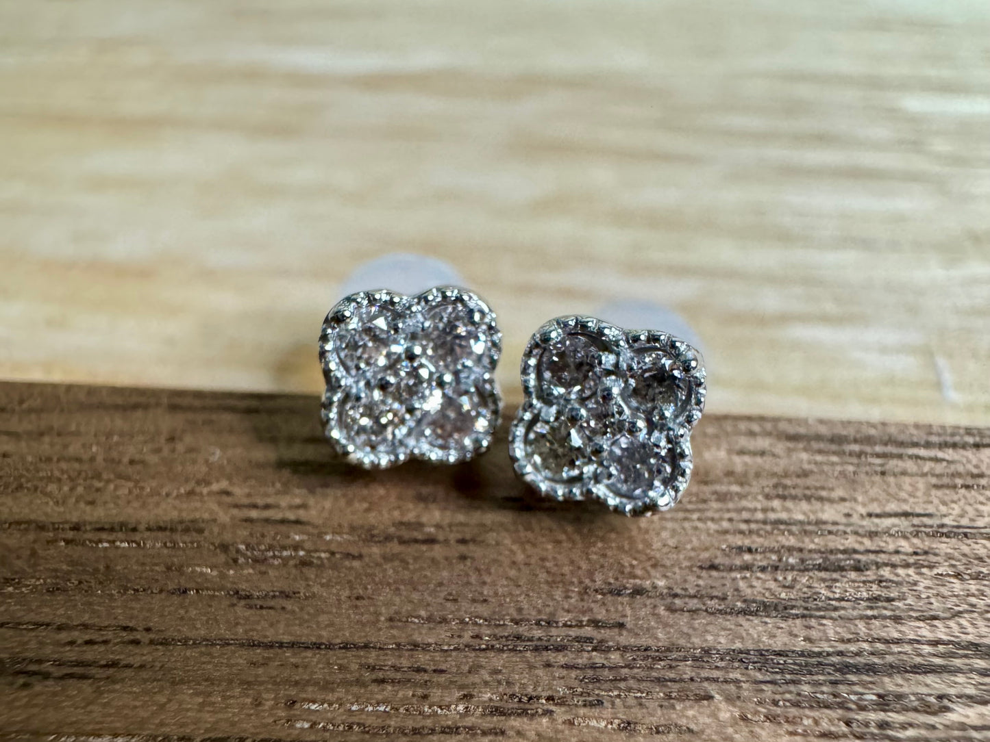 Solid Clover Earrings
