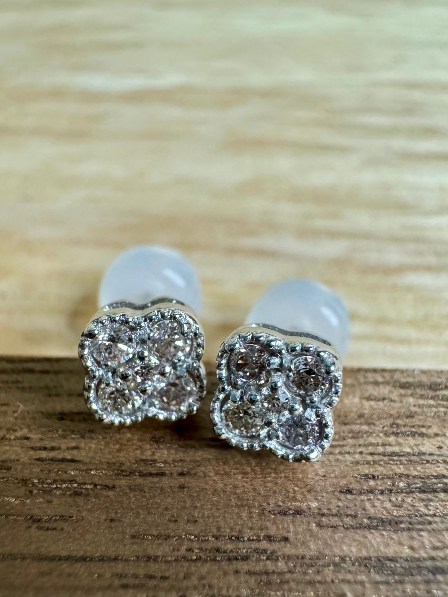 Solid Clover Earrings