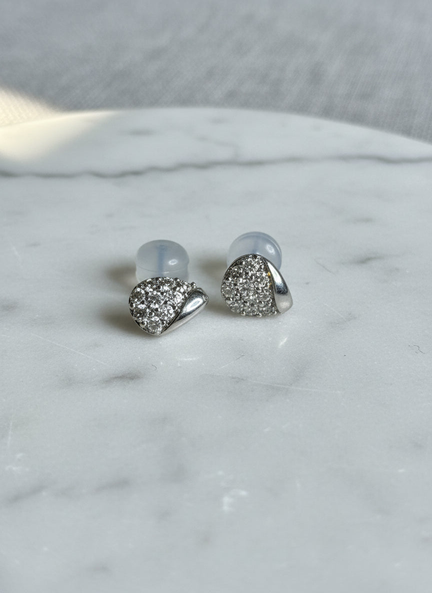 Kisses Earrings