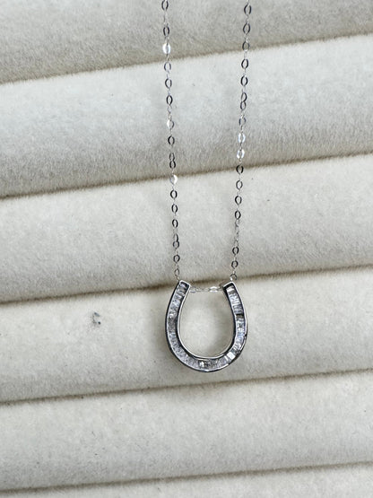 Horseshoe Necklace