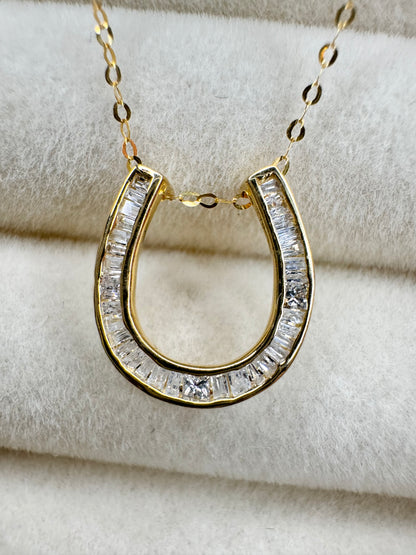 Horseshoe Necklace