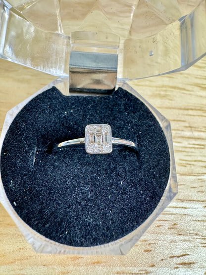 Emerald Illusion Ring