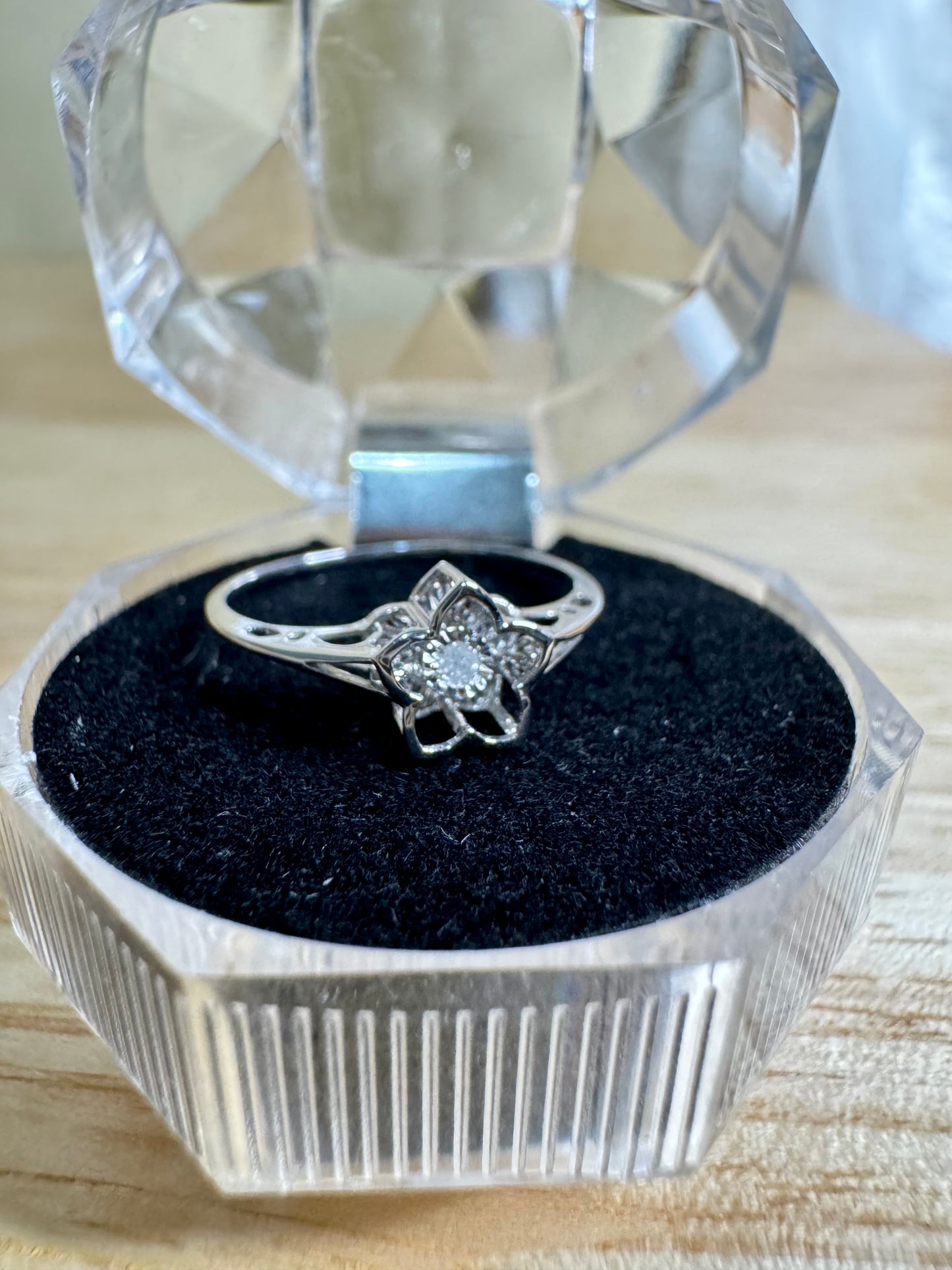 Dancing Flower Ring