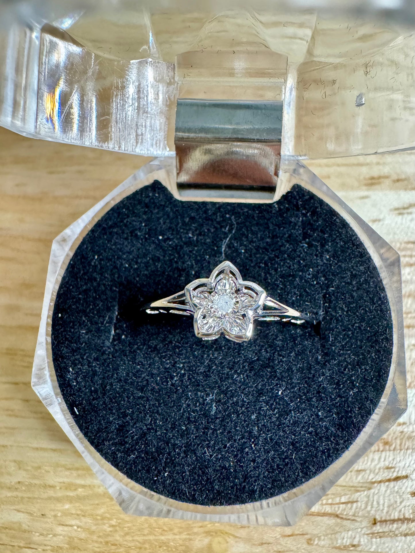 Dancing Flower Ring