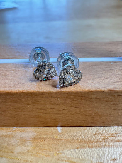 Selena Heart Earrings
