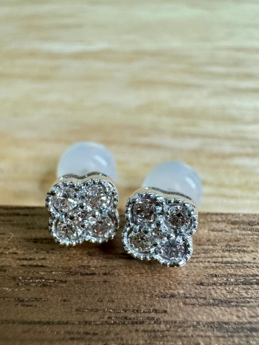 Solid Clover Earrings