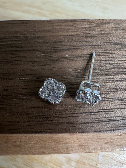 Solid Clover Earrings